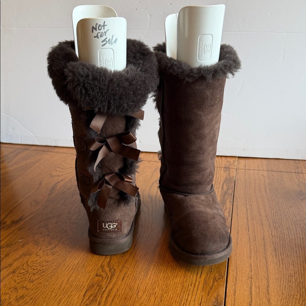 UGG Australia Brand Tall Chocolate Suede Boots Ribbons & real Sheepskin Lining